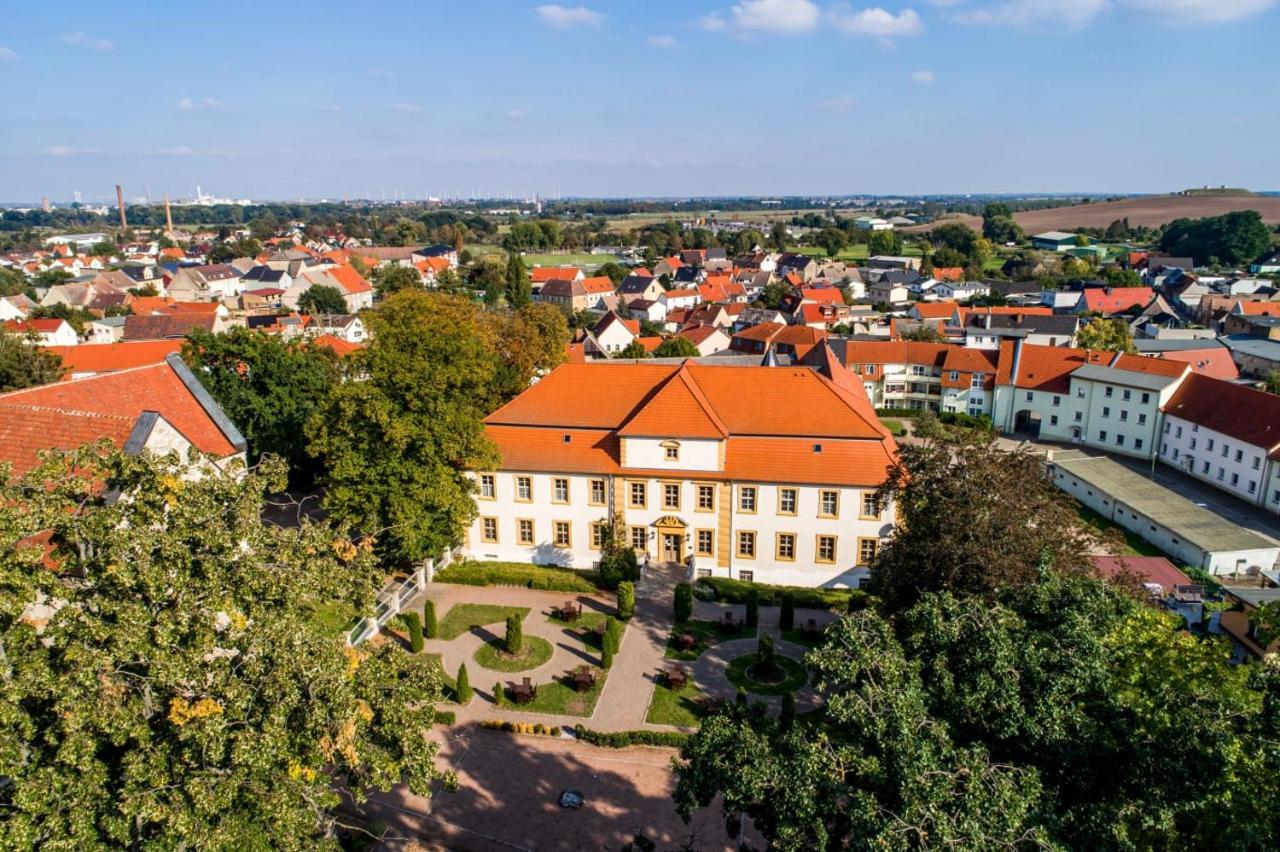 Stadtschloss Hecklingen*** Hecklingen  Exterior photo